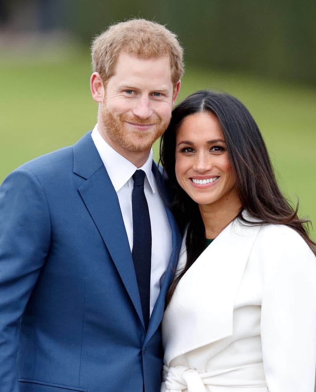 ELLE Polandさんのインスタグラム写真 - (ELLE PolandInstagram)「It’s a boy! Meghan Markle i książę Harry zostali właśnie rodzicami. Ich syn urodził się dziś rano i waży 3,3 kg ❤️ #royalbaby #sussexroyal #meghanmarkle #princeharry」5月6日 22時44分 - ellepolska