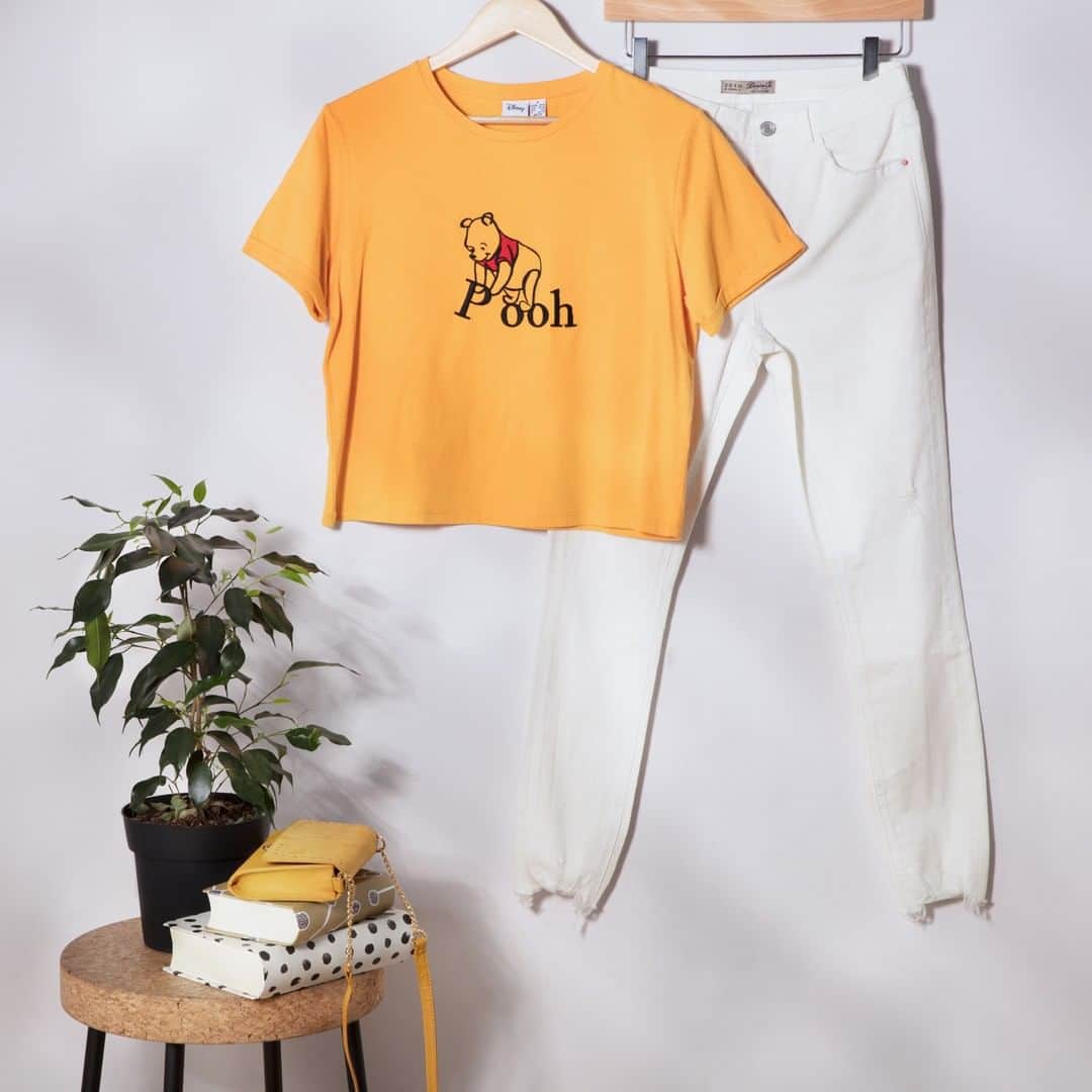 プリマークさんのインスタグラム写真 - (プリマークInstagram)「Look sweeter than honey 🍯 T-shirt £6/€8 (Available in: 🇬🇧🇩🇪🇳🇱🇦🇹🇧🇪🇮🇪🇫🇷🇮🇹🇪🇸🇵🇹) #PrimarkxDisney #womenswear」5月6日 23時00分 - primark