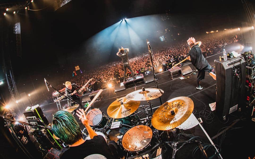 MAH さんのインスタグラム写真 - (MAH Instagram)「VIVA LA ROCK 2019 at Saitama Super Arena.  #SiM #Vivalarock  Photo @yamada_mphoto」5月6日 23時28分 - mahfromsim