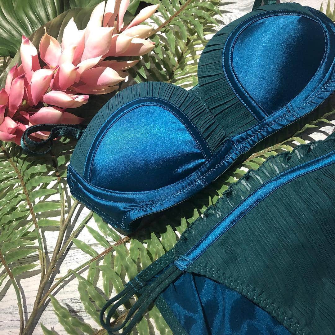 Ravijour札幌4丁目プラザ店のインスタグラム：「#onsale  プリーツシフォン カバーアップ🌿 詳しくはBLOGまで✈︎ #ravijourofficial  #ravijoursapporo  #ravijourstaff  #ravijour  #ラヴィジュール」