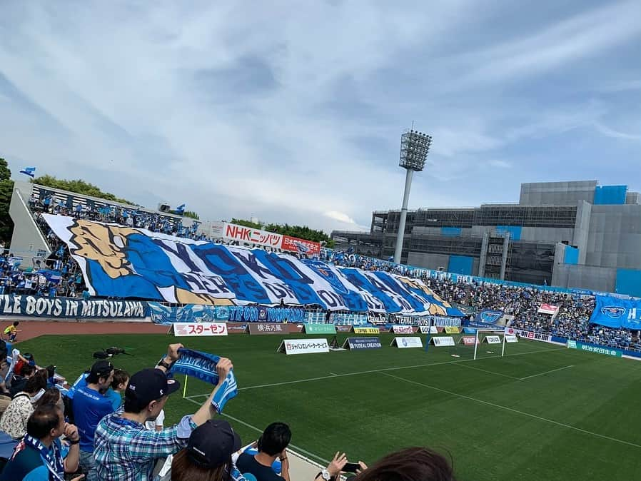 福田樹さんのインスタグラム写真 - (福田樹Instagram)「観戦記録⚽️5/5 ・ #横浜FC vs #京都サンガFC ・ 令和初のホーム戦は、モヤモヤがのこる悔しい敗戦。 次節に期待！！ ・ #yokohamafc #Jリーグ #jleague  #football #soccer #sports #hamablue #三ツ沢を青にそめよう #サッカー #サッカー観戦 #晴天 #次は勝つ #LEOCカレー #ハマる横浜FC」5月6日 15時16分 - itsukifukuda