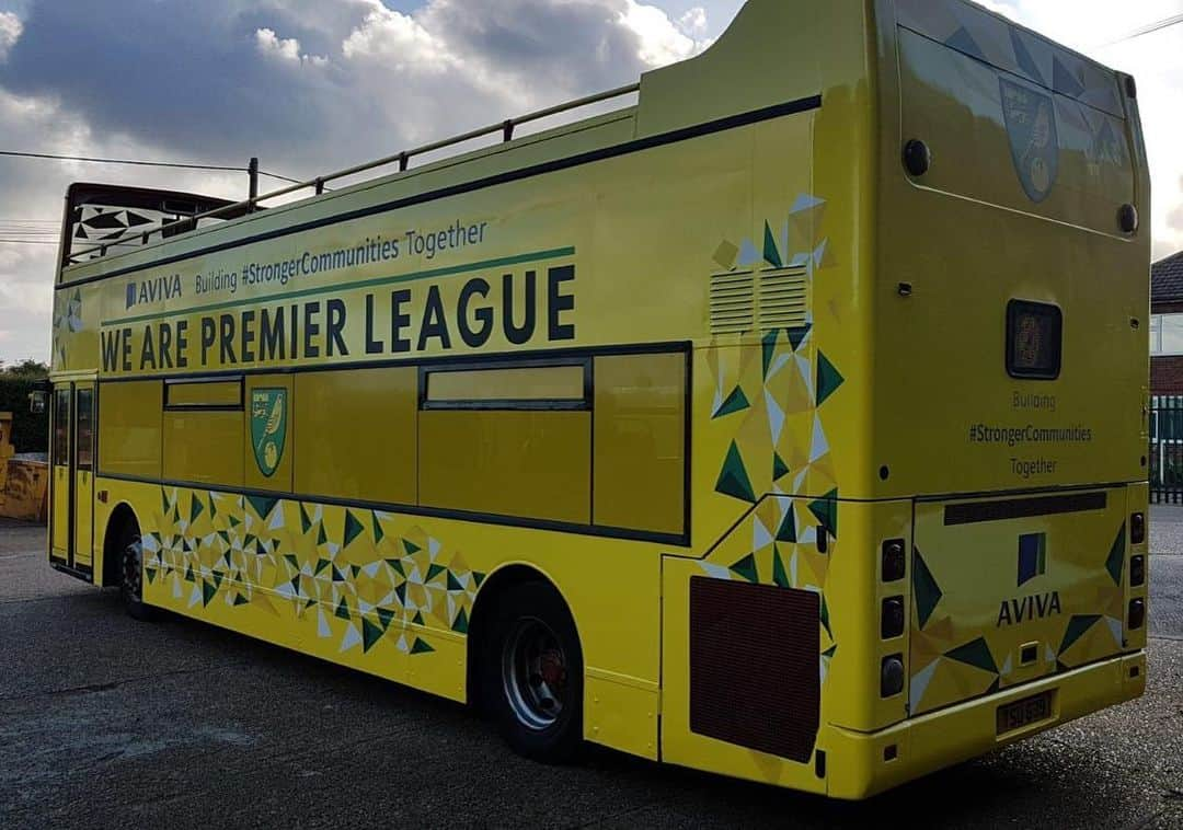 ノリッジ・シティFCさんのインスタグラム写真 - (ノリッジ・シティFCInstagram)「Check out our whip for the day! 😍🚌」5月6日 15時47分 - norwichcityfc