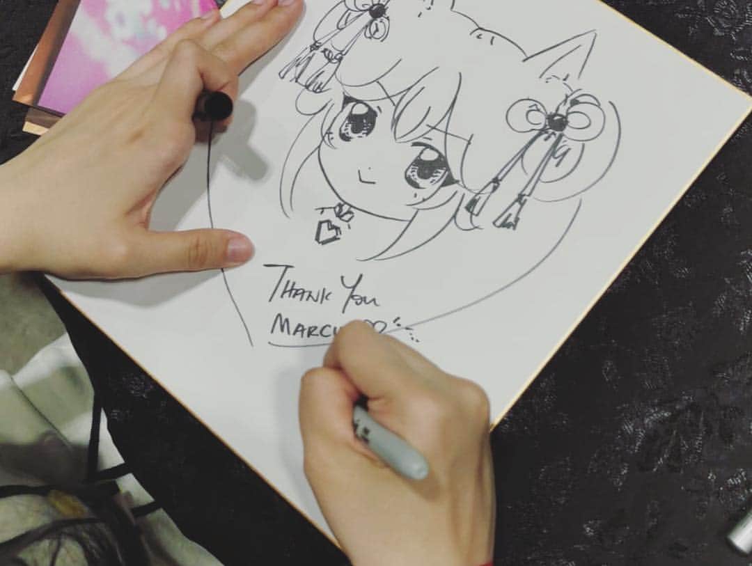 YingTzeさんのインスタグラム写真 - (YingTzeInstagram)「Doujima 2019 was amazing and enjoyable for me because this time I get to spend more time with each person that visited my booth ! ❤️ _ Initially I was nervous and I was thinking nobody would come maybe ? I haven’t been posting much about coming to Singapore to have a booth at Doujima because I was busy with work since January 2019. I even booked my flight and hotel just 5 days before the event. 😂 Thank you so much to all who showed up to support me . ❤️ This year I haven’t been attending event much because I have a kitten with liver disease . It’s a lifelong condition and has to eat medicine twice a day with a special diet. Of course I would love to travel , but I know taking care of him is more important ~ I love him so much.Now he is doing quite well ~ hope that he can grow up bigger and stronger ! ( then only I can think about travelling 😂). _ My trip for Doujima is short ~ hopefully next time I can stay longer , go for USS or some photoshoot. ❤️🤗 _ Meanwhile see you all online before my next event ~ THIS WEEK STREAM 7 DAYS AT 9 PM (GMT+8) at my Facebook Page ! 😝 #blessed #TeamYTZ #doujima2019」5月6日 17時19分 - yingtze