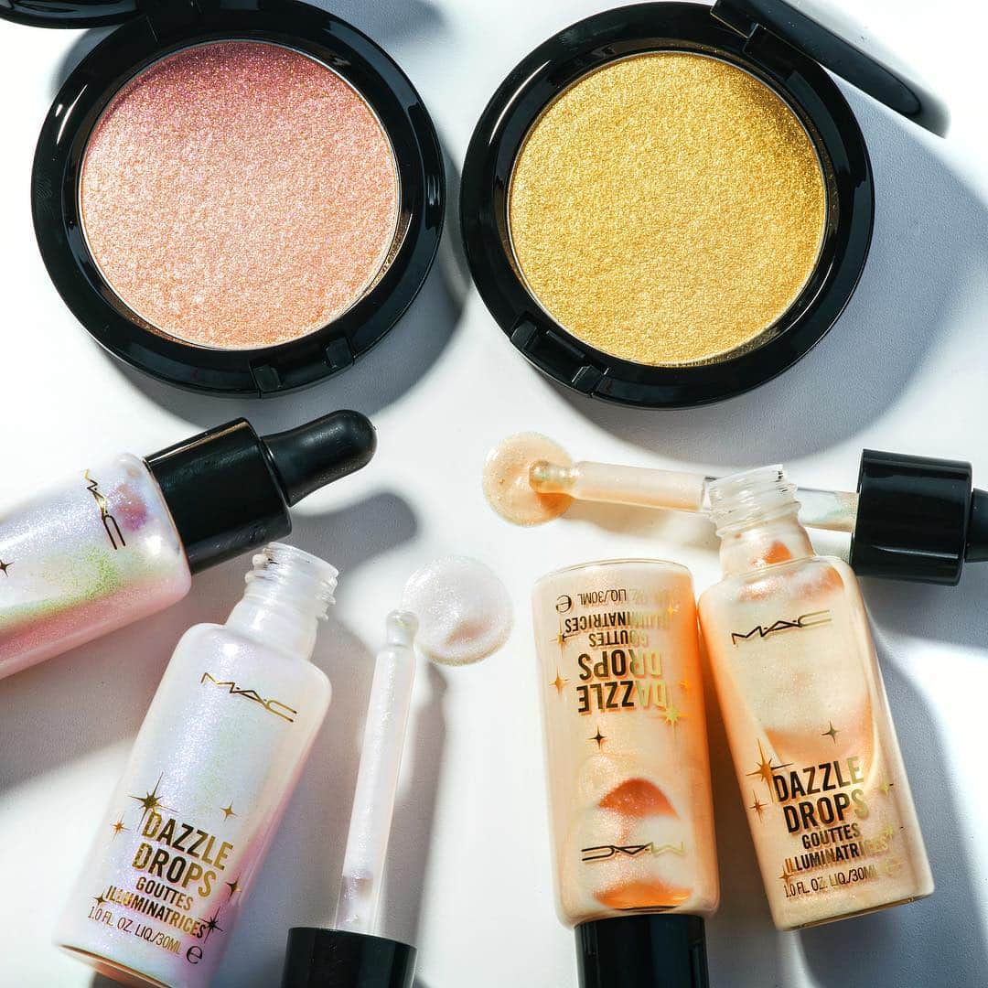 M∙A∙C Cosmetics Japanのインスタグラム：「⠀ M·A·C ゲット ブレーズドの限定ハイライターで 異次元の輝きを放って✨ #MACGetBlazed #MACゲットブレーズド ⠀ *公式オンラインショップ 5/7発売 *全国 5/10発売 ⠀ DESIGN: M·A·C ARTIST RINO KASAI @rino416⠀@macprotokyo PHOTO: @takaki_iwata ⠀ ⠀ ⠀ ⠀ ⠀ #MACCosmeticsJapan #MACコスメ #MACCosmetics  #MAC #コスメ #メイク  #つや #ツヤ肌 #艶肌 #ハイライター #グリッター #キラキラ #ラメ #限定」