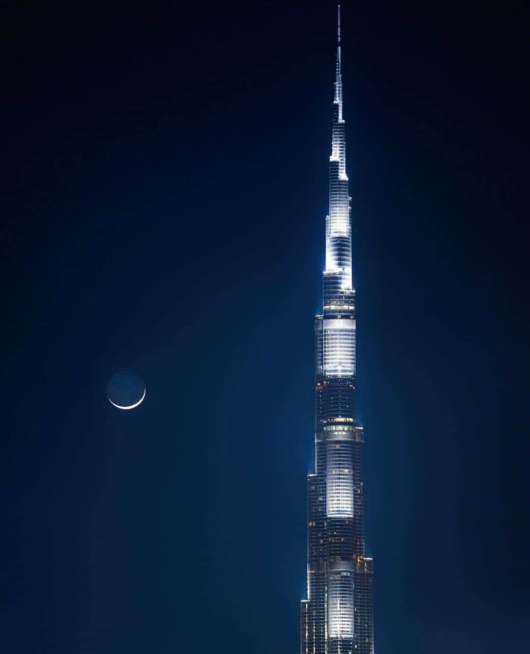 ドバイのインスタグラム：「Ramdan Kareem رمضان كريم #Dubai 📷:@aljvd」
