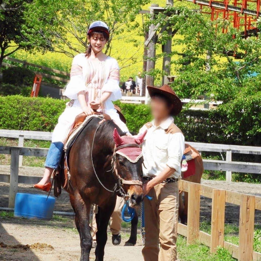 池田裕子さんのインスタグラム写真 - (池田裕子Instagram)「乗馬体験🐎  #馬 #富士宮 #まかいの牧場 #乗馬体験」5月6日 19時08分 - kurimushiyoukan