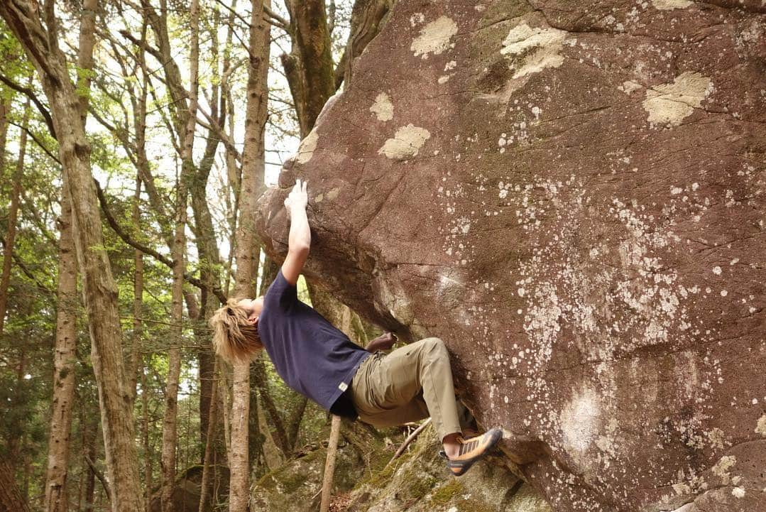 渡邉海人さんのインスタグラム写真 - (渡邉海人Instagram)「Gothic V13✅  #bouldering #climbing #外岩 #恵那 @rollfilm_suck @eyecandyworks @scarpaspa」5月6日 19時50分 - kaito_8611