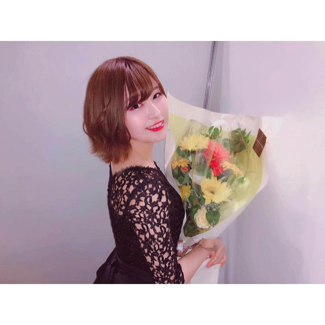 佐藤栞さんのインスタグラム写真 - (佐藤栞Instagram)「. . 握手会ばいばい🥺 みんな大好きよ。 .」5月6日 19時45分 - bookmarker_23