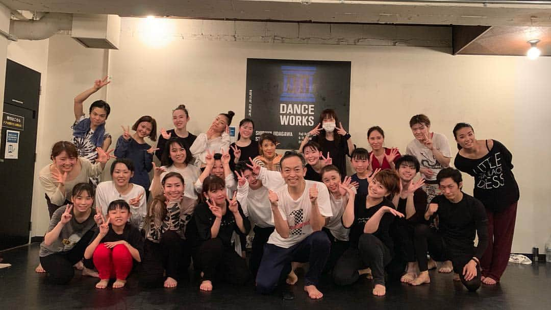 黒須洋壬さんのインスタグラム写真 - (黒須洋壬Instagram)「黒須洋嗣 JAZZ CLASS 2019.May.6th @danceworks_jpn ＠xross @yamayu1123  @miko_nakajima  @mi4_rin  @juri_birds  @rena_07070707  @megumiison0  @nicopipi2007  #宇田川Aラストクラス #蔑ろな夜 #阿部真央 #jazzdance  #dance #tokyo #shibuya #japan #若いって素晴らしい❤️」5月6日 19時52分 - xross