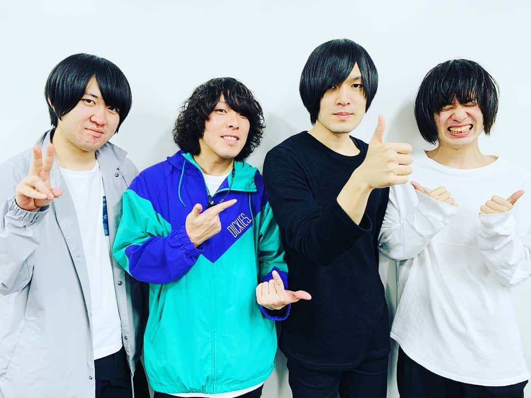 古賀隼斗さんのインスタグラム写真 - (古賀隼斗Instagram)「5/6 JAPAN JAM 2019  セットリスト ないものねだり ウォーリーヒーロー ディストラクションビートミュージック ネリネ シルエット フルドライブ バトンロード まっさら  快晴、そして気持ちのいい風。 めちゃくちゃ気持ち良かった。  まっさらも、風格が出てきました。 これからどんどんパワーアップしていって 今後のKANA-BOONを担える曲になってくれると確信しています。  楽しかった、みんなありがとね。」5月6日 20時00分 - kanaboontuna