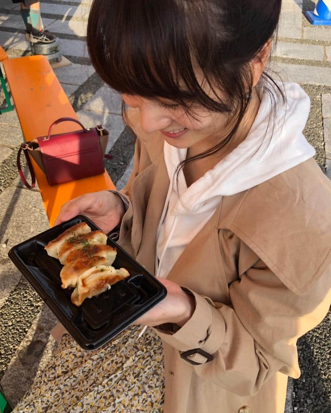 高見侑里さんのインスタグラム写真 - (高見侑里Instagram)「◡̈♥︎ 餃子...🥟♡ #GWの思い出 #餃子フェス」5月6日 20時06分 - yuri_takami_official