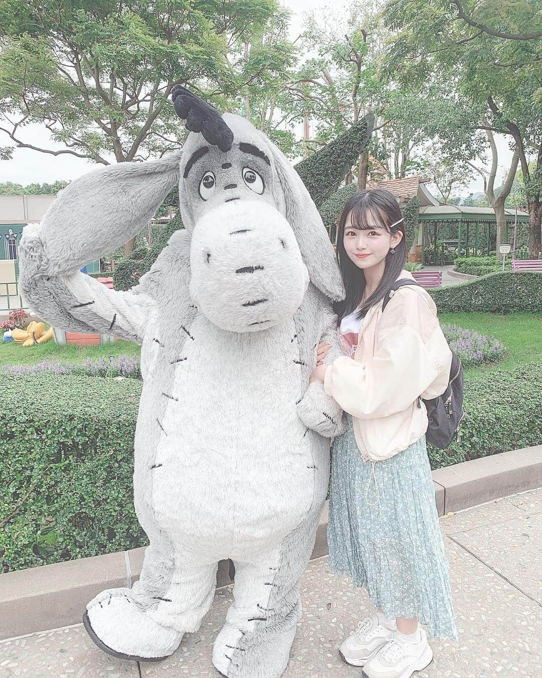 茉井良菜さんのインスタグラム写真 - (茉井良菜Instagram)「❤︎ Eeyore ❤︎ #hongkongdisneyland」5月6日 20時46分 - yonsuchan