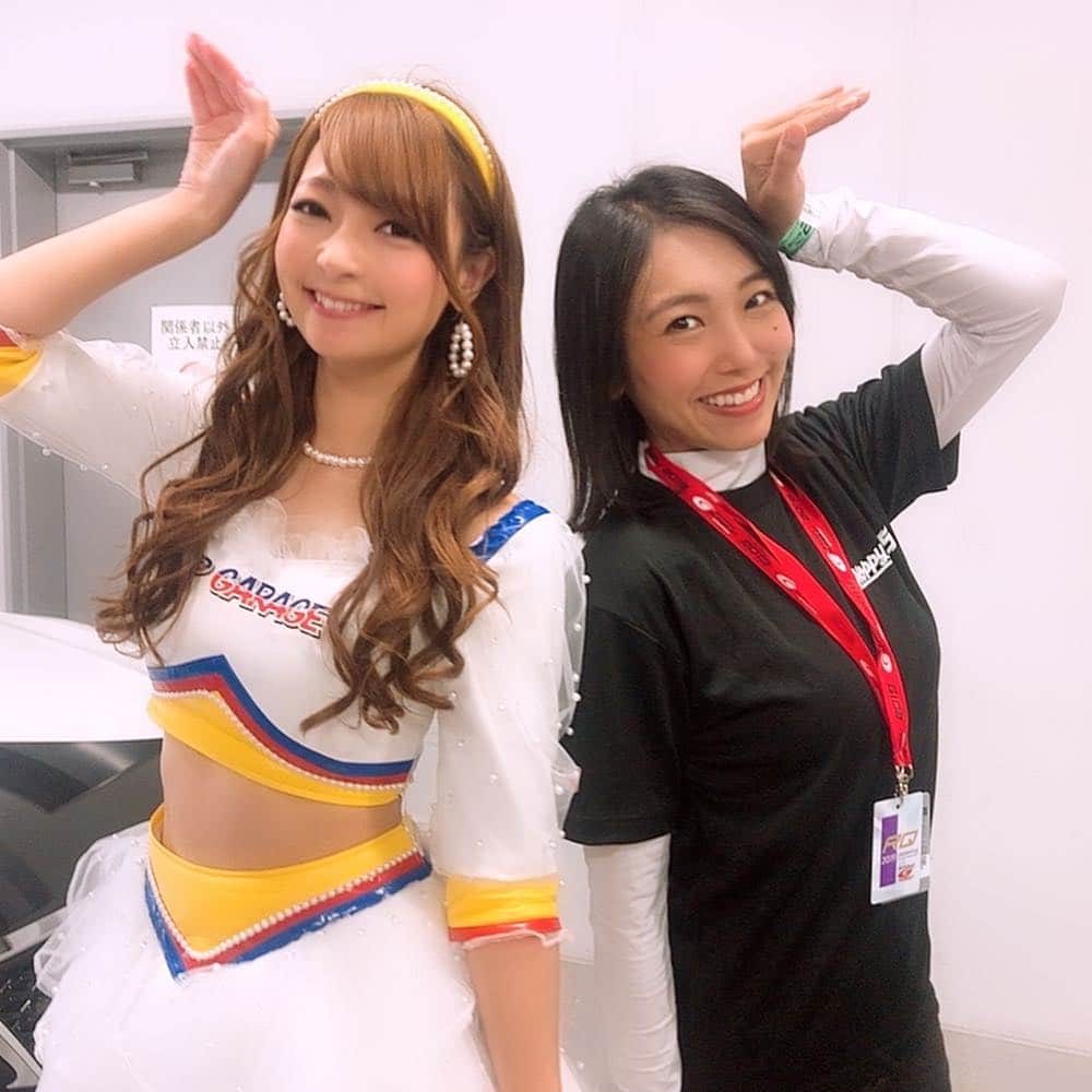 安藤麻貴さんのインスタグラム写真 - (安藤麻貴Instagram)「クレインズ♡  2019富士スピードウェイ イメージガール『CRANES』 可愛い後輩ちゃんたちに会えました♡ 仲良しのみーちゃすがクレインズになってくれて嬉しい‪♡ 写真撮ってたら、こうちゃんも来てくれたー‪(❁´ω`❁)‬ こうちゃんと２人でクレインズポーズめっちゃしっくりくる！  まきにゃんは2014〜15にクレインズでした！ あの２年間があったから今があると言えるくらい、クレインズは勉強になるし、いろんなことに挑戦させてもらえるし、今思うとなかり職権乱用な(笑)特権もたくさんでした！ 今年の子たちは３人とも新人ちゃんだから大変だと思うけど、いろんなことを乗り越えて富士スピードウェイやレースのPR頑張ってね♡  #富士スピードウェイ #クレインズ #CRANES #supergt #サーキットクイーン #レースクイーン #circuit #racequeen」5月6日 20時54分 - maki_nyan_3