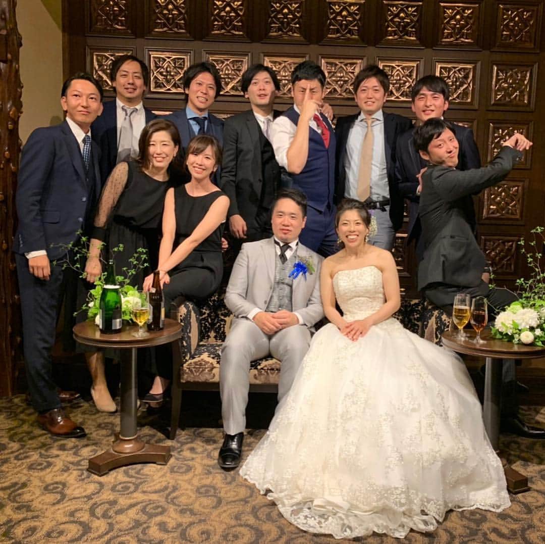 片山真人のインスタグラム：「片山の #ゴールデンウィーク #日本大学法学部サッカー部 のチームメイト堺野くんの結婚式。二次会は司会でした。 きょうはメットライフドームで野球観戦。 結婚、真剣に考えないとなー笑 #埼玉西武ライオンズ #川越 #野球観戦 #サッカー」