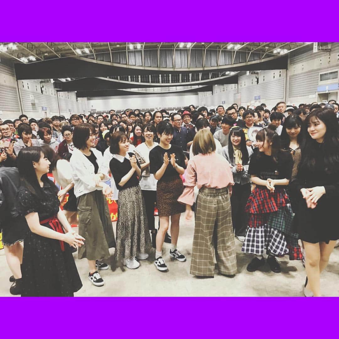 山田菜々美のインスタグラム：「. ⏳ . #握手会 #最後 #みんな #大好き」