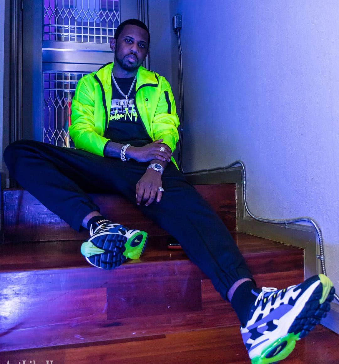 ファボラスのインスタグラム：「Anything you do that allows you to eat, just know hate comes wit the plate!! [shot by @artlikeus]」