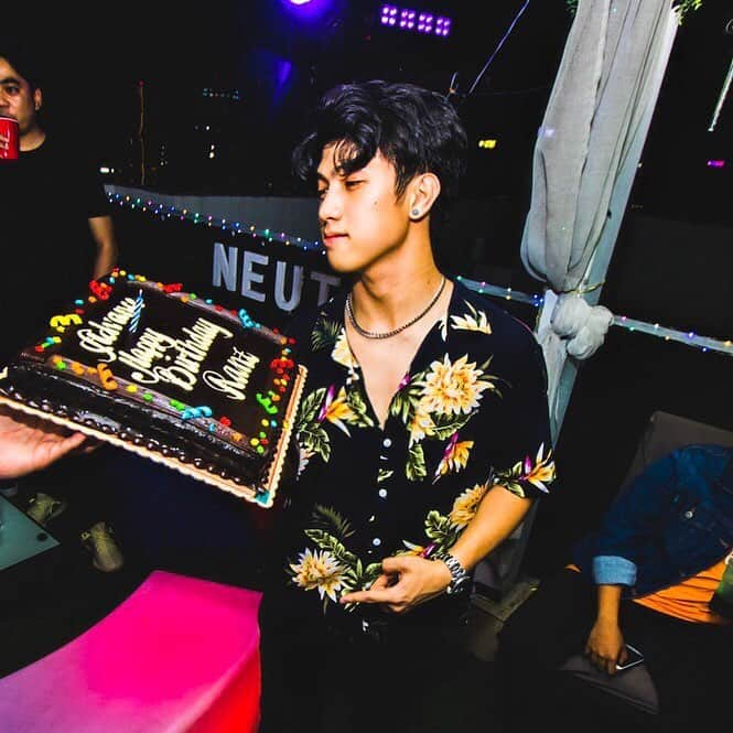 Ranz Kyleさんのインスタグラム写真 - (Ranz KyleInstagram)「Gonna party like it’s my birthday…’cause it is haha! Happy Birthday to me 🎉💯😁」5月6日 21時56分 - ranzkyle