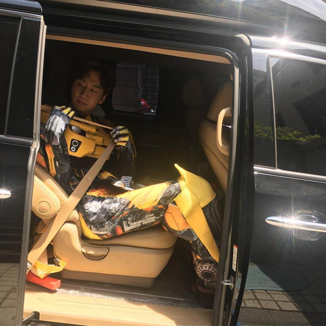 イ・グァンスさんのインスタグラム写真 - (イ・グァンスInstagram)「🚕」5月7日 8時58分 - masijacoke850714