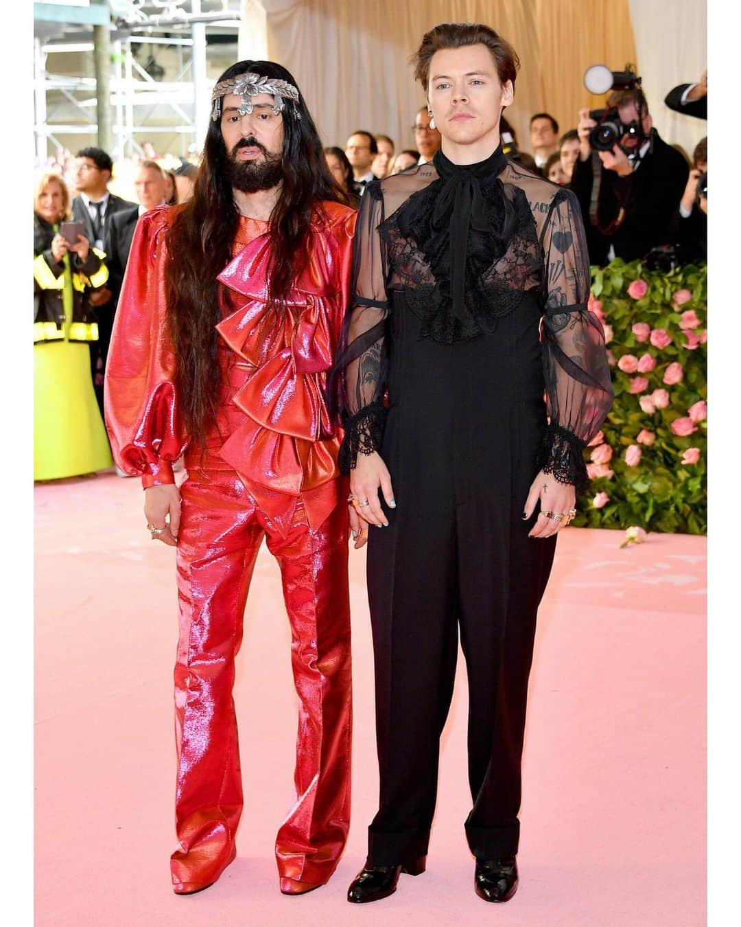 Vogue Italiaさんのインスタグラム写真 - (Vogue ItaliaInstagram)「@alessandro_michele @gucci and @harrystyles attending the 2019 #MetGala. See all the #MetCamp Guests via link in bio.」5月7日 7時56分 - vogueitalia