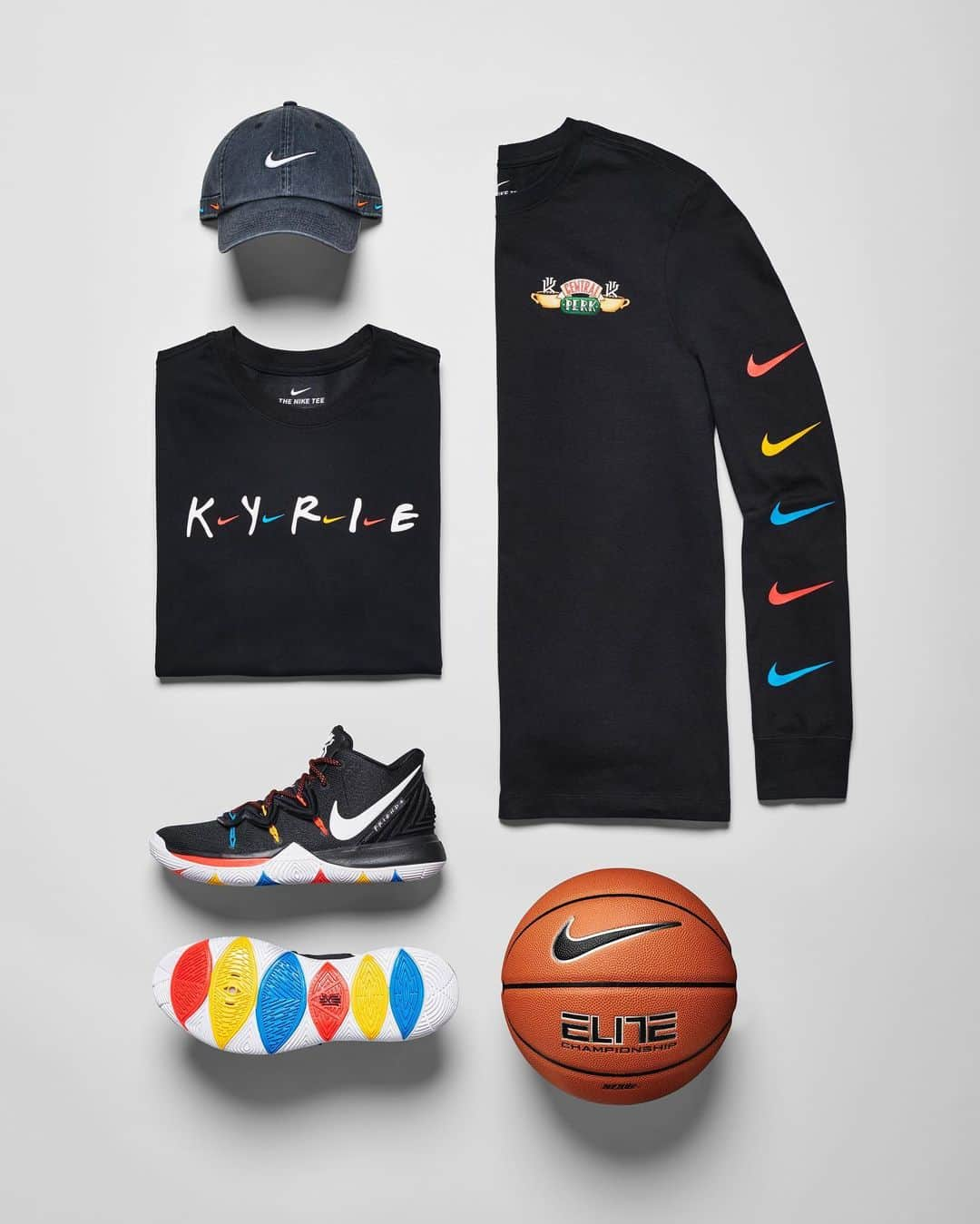 HYPEBEASTさんのインスタグラム写真 - (HYPEBEASTInstagram)「@hypebeastkicks: @kyrieirving will be debuting his ‘FRIENDS’-inspired Kyrie 5 tonight on the court to celebrate the 15-year anniversary of the sitcom’s final episode. The shoe will hit global @nikebasketball retailers on May 16 for $130 USD. Photos: Nike Basketball」5月7日 8時29分 - hypebeast