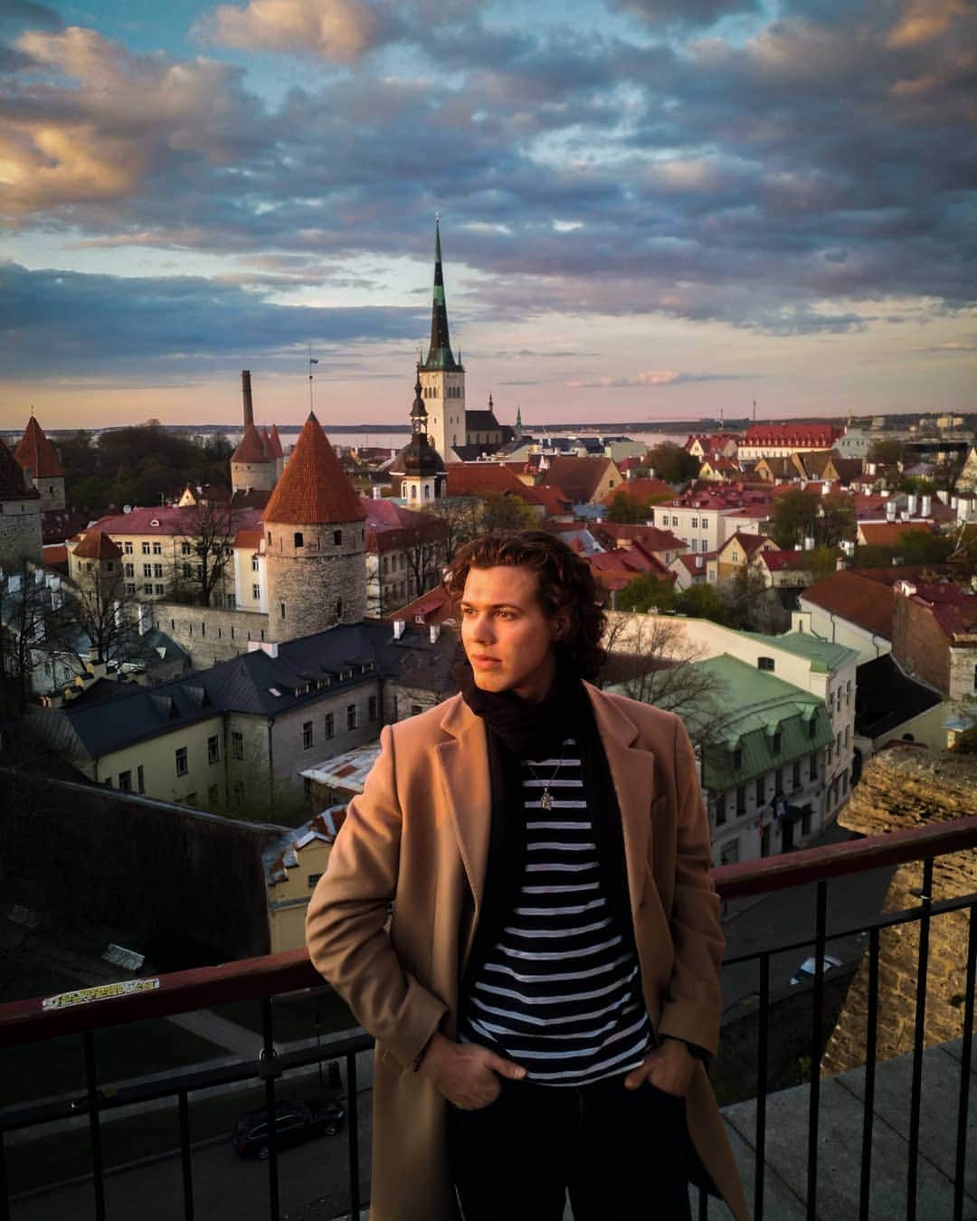 パヴェル・ドローストさんのインスタグラム写真 - (パヴェル・ドローストInstagram)「Tallinn sunsets...🌅🇪🇪 Perfect end of the day!👌🏼 #estonia #eesti #tallinn #visitestonia #таллинн #эстония #visittallinn #travel #viajes」5月7日 8時35分 - pashka_drozd