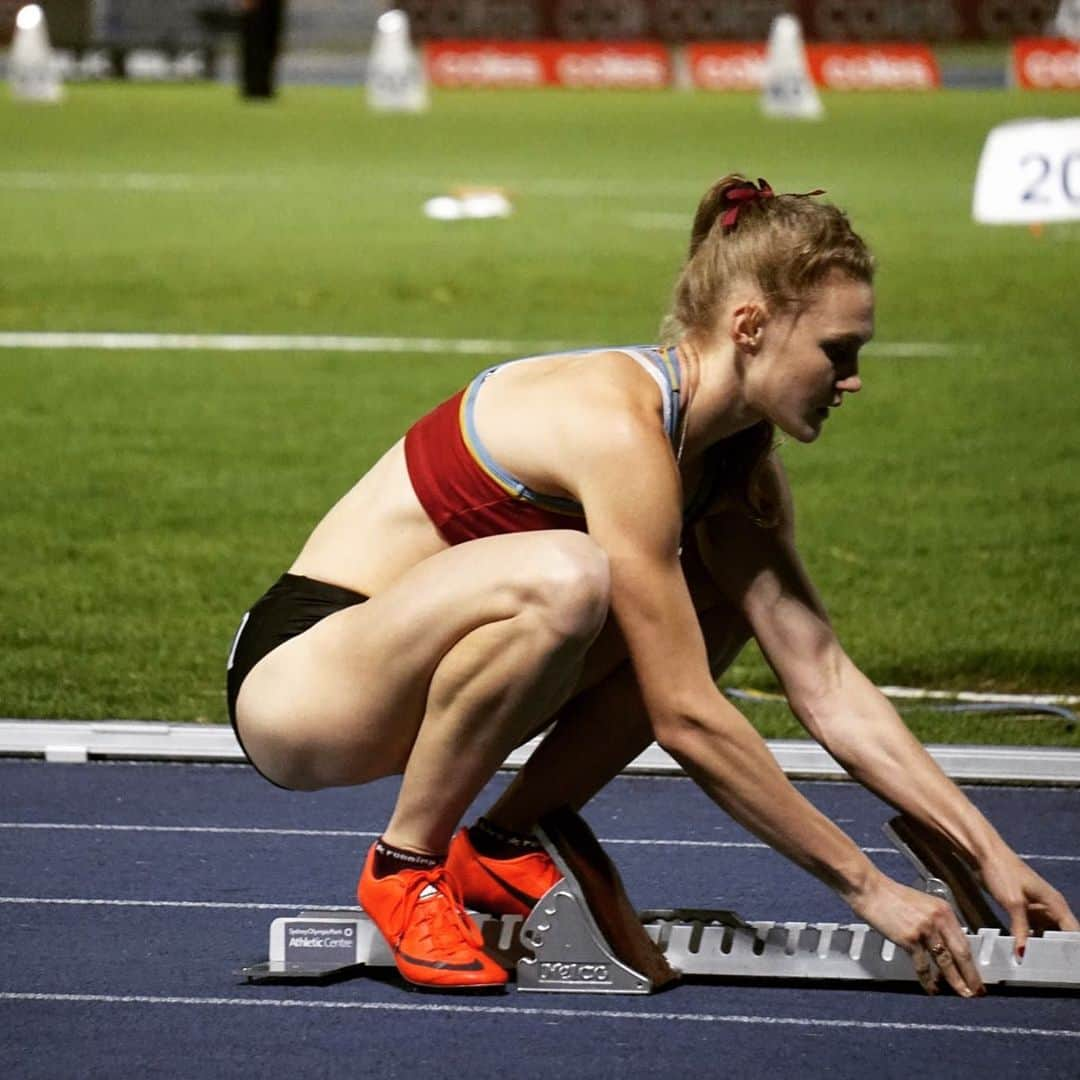 ケイトリン・サージェント・ジョーンズさんのインスタグラム写真 - (ケイトリン・サージェント・ジョーンズInstagram)「Getting ready for another adventure ✈️🇯🇵🏃‍♀️ #iaafworldrelays  #trackadventures #onyourmarkssetgo #blockstarts #liningeverythingup #tracklife #olympian #tracklife #travelday #racedaybraid #teamuq #uqac」5月7日 8時41分 - caitlin.sargentjones