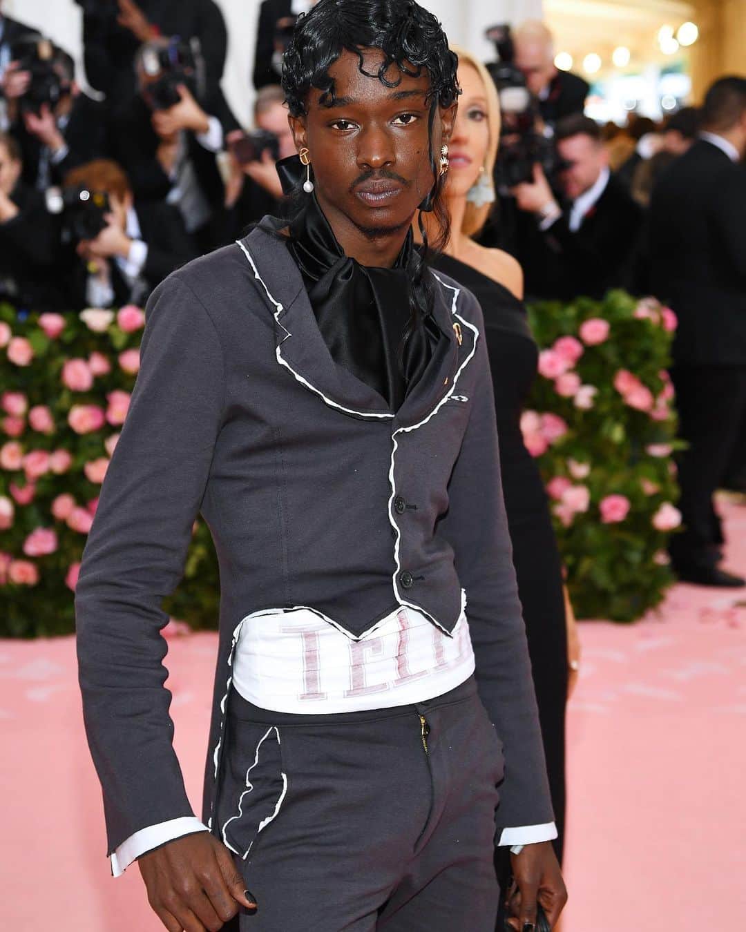 HYPEBEASTさんのインスタグラム写真 - (HYPEBEASTInstagram)「@hypebeaststyle: A round-up of outfits from #metgala 2019. Who had the best fit from this selection? Photos: Getty」5月7日 8時45分 - hypebeast