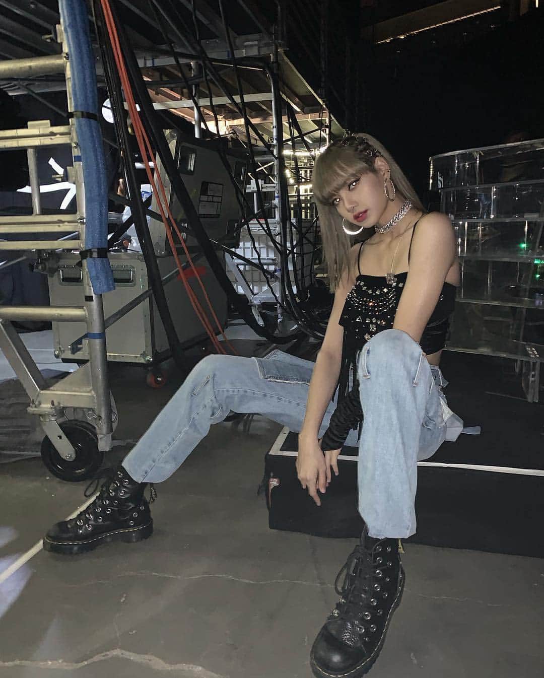 OOTD Magazineさんのインスタグラム写真 - (OOTD MagazineInstagram)「What do you love about this look? @lalalalisa_m」5月6日 23時59分 - ootdmagazine