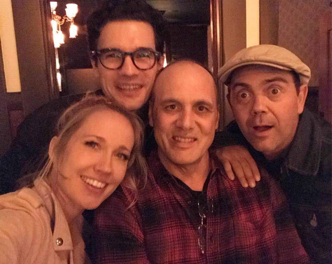 アンナ・キャンプさんのインスタグラム写真 - (アンナ・キャンプInstagram)「We got the gang back together and my stomach hurts from laughing so Thankyou @joelotruglio @itimtrue #stevenstrait 💫 @hereawhile」5月7日 1時06分 - therealannacamp