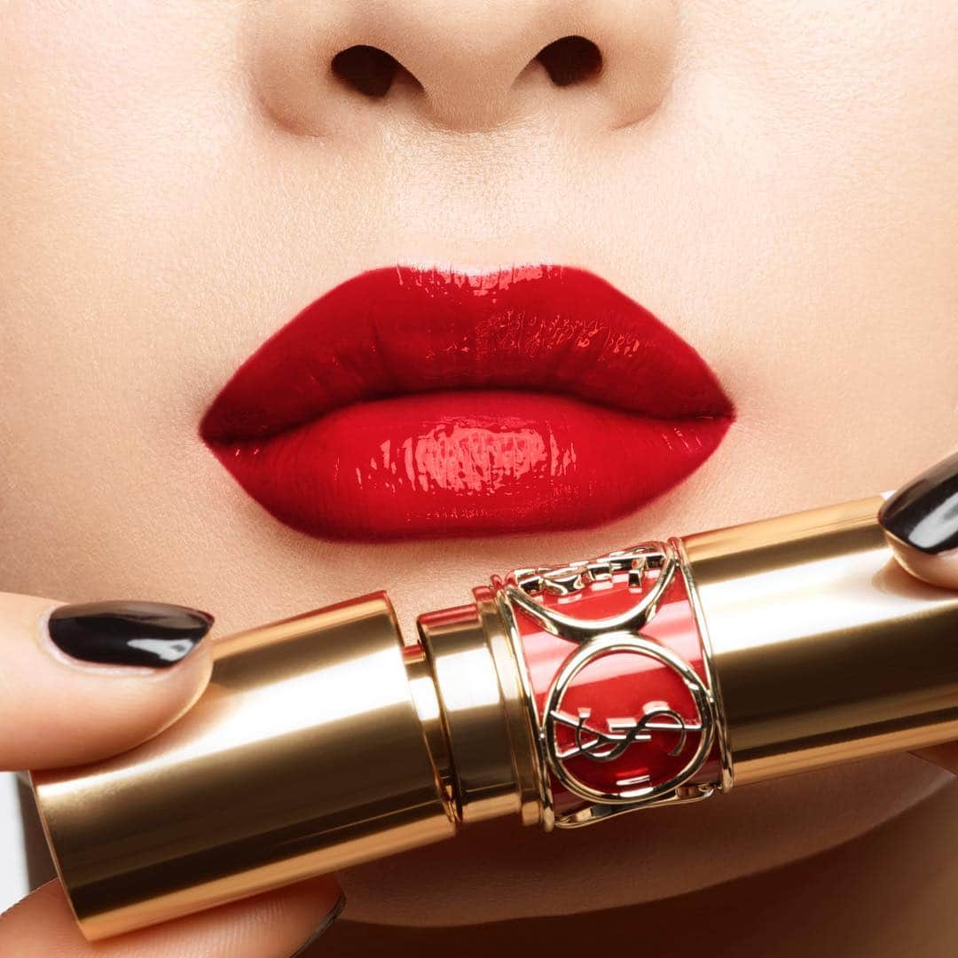 セフォラさんのインスタグラム写真 - (セフォラInstagram)「NOTHING SEXIER THAN RED LIPS ❤  Découvrez la collection Hot Trends Endeger Me Red by @yslbeauty composée de 9 nouveaux rouges à lèvres pour 4 finis différents disponibles uniquement sur Sephora.fr et en édition très limitée! 😍💄 #yslbeauty #endangermered #sephorafrance」5月7日 1時02分 - sephorafrance