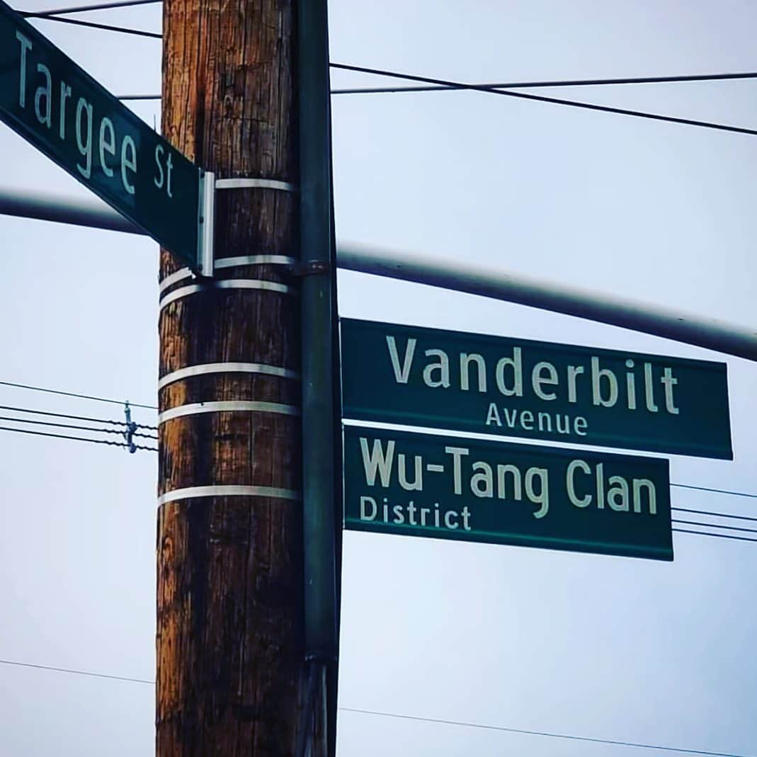 DJプレミアさんのインスタグラム写真 - (DJプレミアInstagram)「Another Street Naming Blessing For Hip Hop Culture... Salute The Iconic @wutangclan Getting A Street Named After Them In Shaolin... Salute The Rza, Gza, ODB (R.I.P.), Inspectah Deck, Raekwon, U-GOD, Ghostface Killah, Method Man, Cappadonna, Masta Killa...」5月7日 1時45分 - djpremier