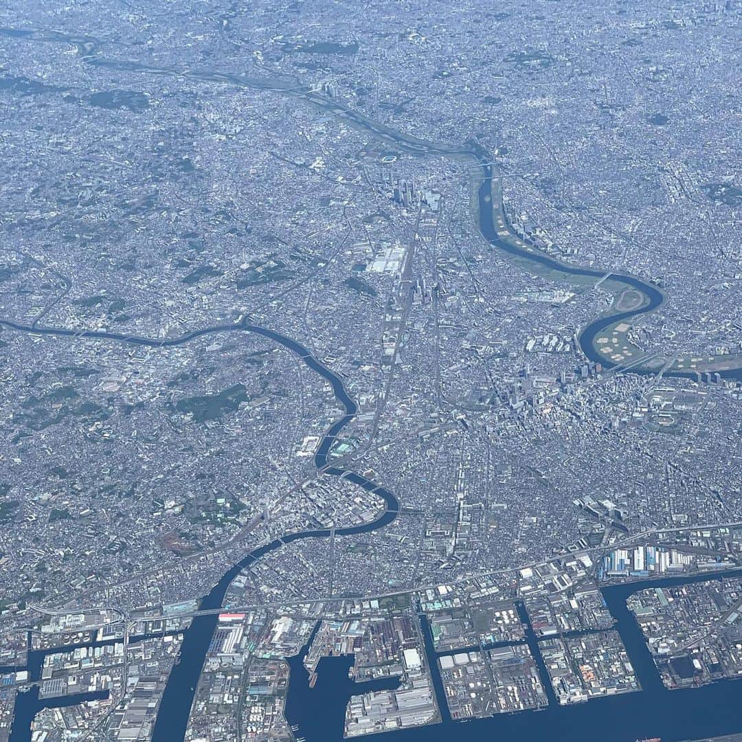 石田ひかりさんのインスタグラム写真 - (石田ひかりInstagram)「2019年 5月の10連休 むすめたちと ロンドン〜パリの旅 どうなりますことやら！ #becauseIloveyou #行きは平成 #帰りは令和」5月7日 1時47分 - hikaringo0525