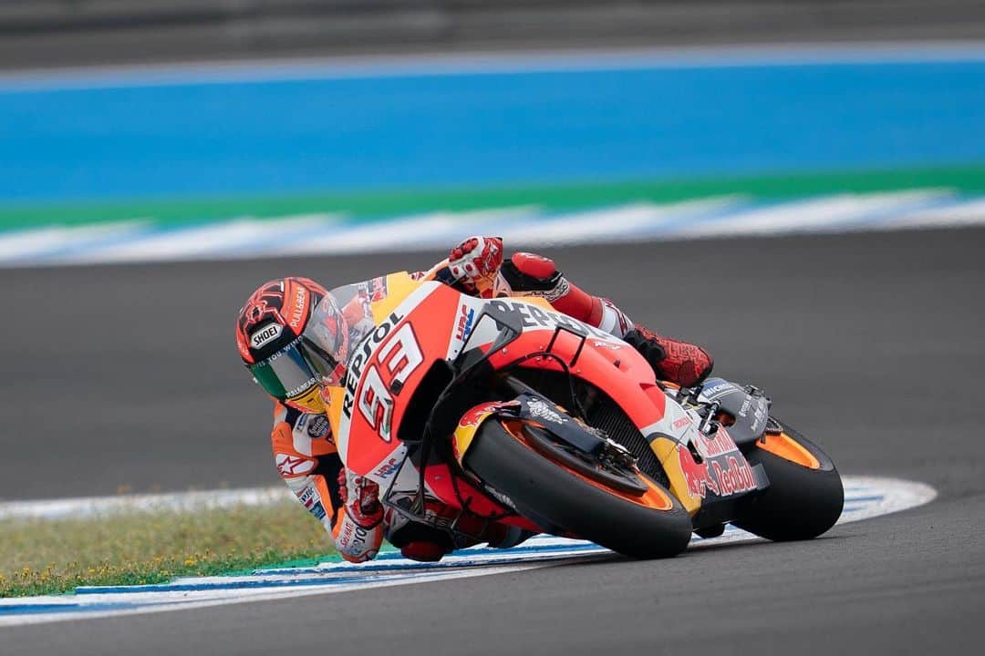 レプソル・ホンダのインスタグラム：「#MM93 🐜 🅿️7️⃣ 🇪🇸 Test ⠀⠀⠀⠀⠀⠀⠀⠀⠀ “We tried many things today and it was a really positive test as we were able to focus on the concept of a few things, not the details. When we finished with everything I stopped a bit early because the feeling was good with the bike and sometimes it’s best to stop when you’re feeling good. I tried Bradl's bike to understand the concept, it was positive and we are ready for the next round.” ⠀⠀⠀⠀⠀⠀⠀⠀⠀ #SpanishGP #25RepsolHonda #Repsol #MotoGP #Honda #Racing #RepsolHonda #HRC #RC213V #MM93 #MarcMarquez #MM93🐜 #ThePowerOfDreams #Motorcycle #Spain #Monday #MotoGP #Test #Jerez #Bradl #NewBike」