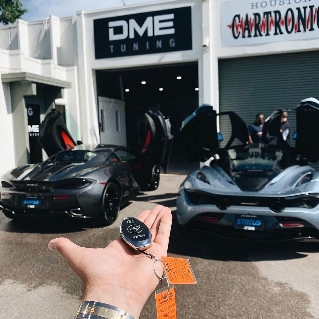 CARLiFESTYLEさんのインスタグラム写真 - (CARLiFESTYLEInstagram)「@DMEtuningTexas McLarens are here! Stay Tuned! 👨🏽‍💻🏁😁 Which one would you choose? Left or Right? 🤔 Thank You to @statusautogroup - DM/Text/Call @DMEtuningTexas for a Quote or Questions or to Book an Appointment! They can Tune Most Cars Remotely! 🌎 They also offer multi stage paint correction & Warranty Backed Ceramic Coating! You can also see Gains & Check Out on their Website! (Link in their Bio) ! 🏁🔥 720s:@gmanhouston1 . . . . . #dmetuningtexas #dmetuning #mclaren #mclaren570s #mclaren720s #570s #720s #mclarenlife #mclarenauto #mclarensenna #mclarensenna #600lt #mclaren600lt #mclaren650s #650s #675lt #mp412c #mclarentalk #ecutune #cartuning #tuningcar #turbos #carporn #carinstagram #carlifestyle #carswithoutlimits #houston #texas #htx #dallastx」5月7日 3時16分 - carlifestyle