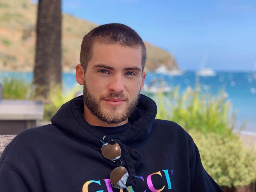 コディ・クリスチャンさんのインスタグラム写真 - (コディ・クリスチャンInstagram)「calm before the storm」5月7日 3時42分 - codychristian