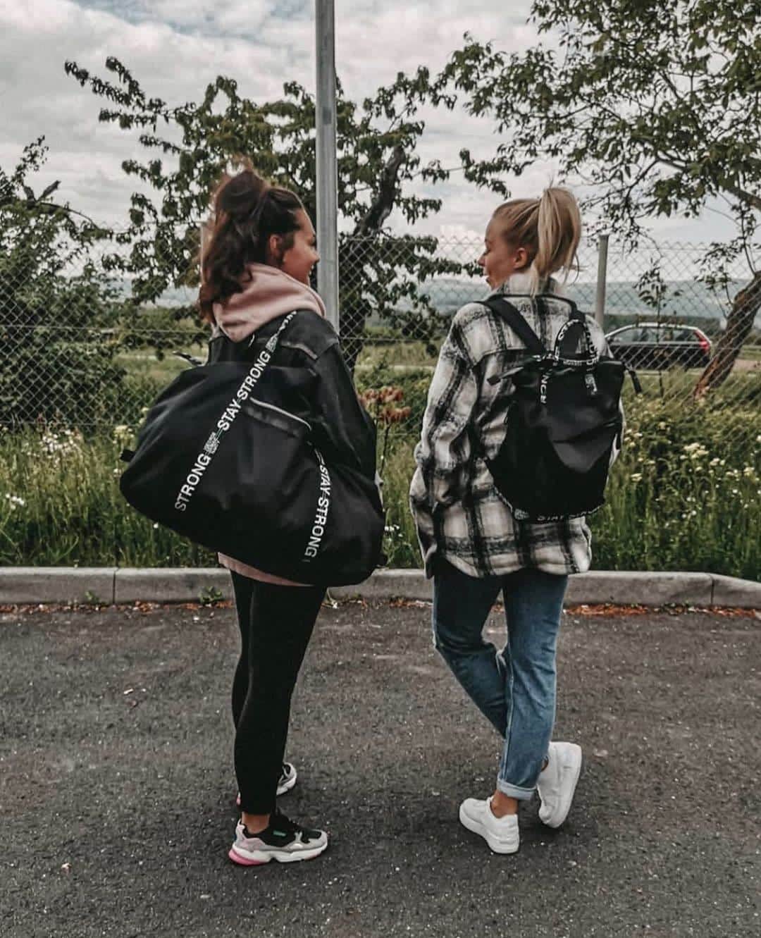 ジョージジーナ&ルーシーのインスタグラム