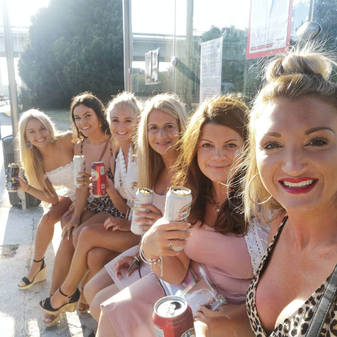 トニア・コーチさんのインスタグラム写真 - (トニア・コーチInstagram)「Marbs 2019.. Thank you #girls #holiday」5月7日 4時01分 - toniacouch