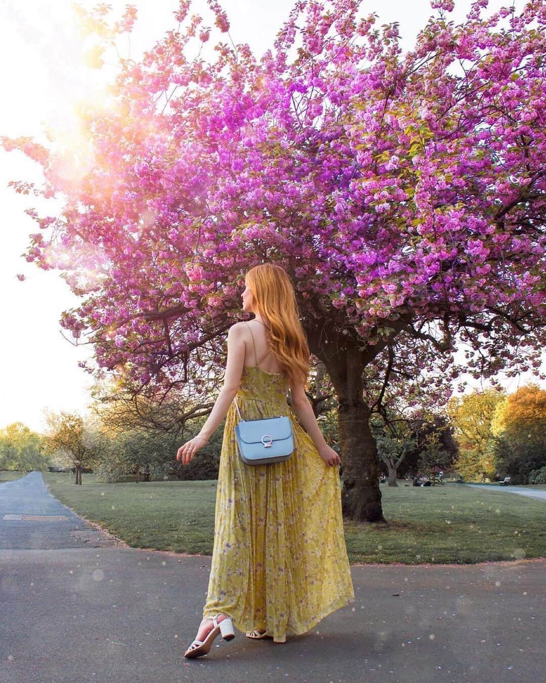 Nextさんのインスタグラム写真 - (NextInstagram)「Forever chasing blossom trees... 🌸 Wedding ✔️ BBQ ✔️ Holiday ✔️ - our pleated maxi is MADE for special summer events! Shop @ticija's look now: tap the image. 🔍 Dress: 623168 Bag: 311040 Sandals: 325043. #dress #maxi #maxidress #outfit #outfitinspo #blogger #fblogger #nextfashion #nextwomen #womenswear #womensfashion #womenstyle #trend #pleats #pleated #occasionwear #bbq #wedding」5月7日 4時13分 - nextofficial