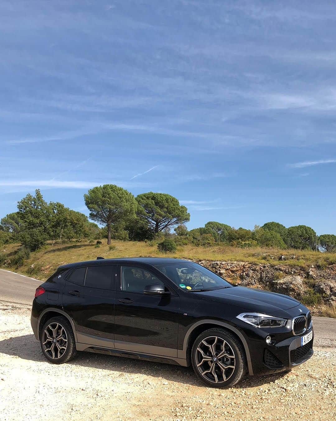 BMWのインスタグラム：「Rogue traveler. The BMW X2. #BMWrepost @mjb787 #BMW #X2」