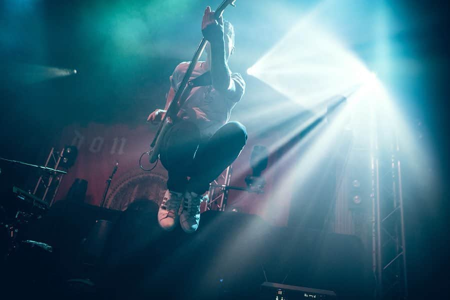 Don Brocoさんのインスタグラム写真 - (Don BrocoInstagram)「The Don Broncos finally return to Denver!!! Thx all for an amazing night x @luisrodphotography」5月7日 5時21分 - donbroco