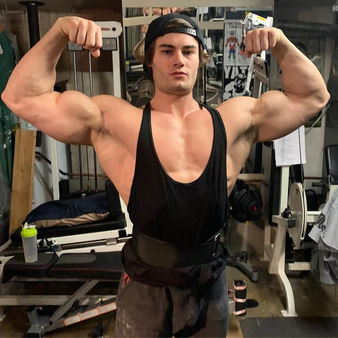 Jeff Seidさんのインスタグラム写真 - (Jeff SeidInstagram)「Rare pics of me bulked up lool. Been bulking for 1.5 months now. 14 years in the making and I can finally see my goal coming to life.」5月7日 5時43分 - jeff_seid