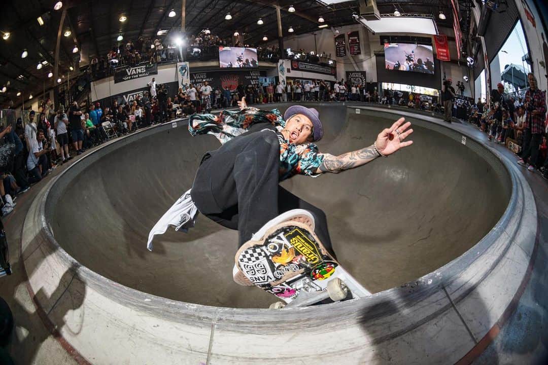 Vans Skateさんのインスタグラム写真 - (Vans SkateInstagram)「Great to see @ChristianHosoi back in action at the #VansPoolParty last Saturday. All your favorite pool riding pros were there to celebrate the 15th annual @Vans Pool Party and we got the photos, results, videos, and the full rebroadcast to prove it over at vans.com/poolparty so get there and get you some! 📸: @AAcostaa」5月7日 6時24分 - vansskate