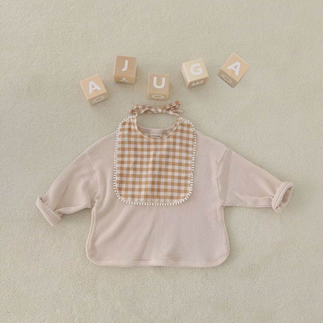 近藤千尋のインスタグラム：「セレクトさせて頂いている @ajuga.shop  にて、 新作沢山upされました🥰✨ 是非チェックお願いします❤️ ギフトも出来ますので是非。。🎁👶 再入荷アイテムも多数です🌿 今年はポップアップしたいなぁ☺️ GW明け名古屋でのお仕事終わり😍 皆さんはどんな一日でしたか🌈」