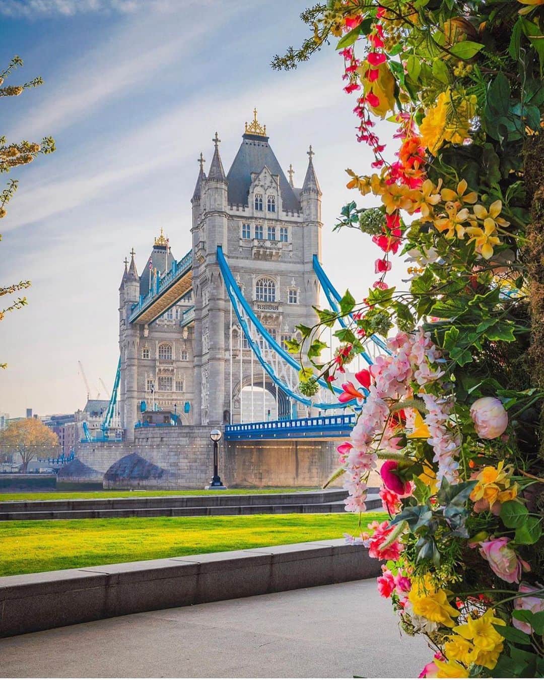 @LONDON | TAG #THISISLONDONさんのインスタグラム写真 - (@LONDON | TAG #THISISLONDONInstagram)「Your weekly dose of #TowerBridge courtesy of @jetaime.07 😍😍😍 Who wants to visit #London?! 👇🏼👇🏼👇🏼 // #thisislondon」5月7日 17時04分 - london