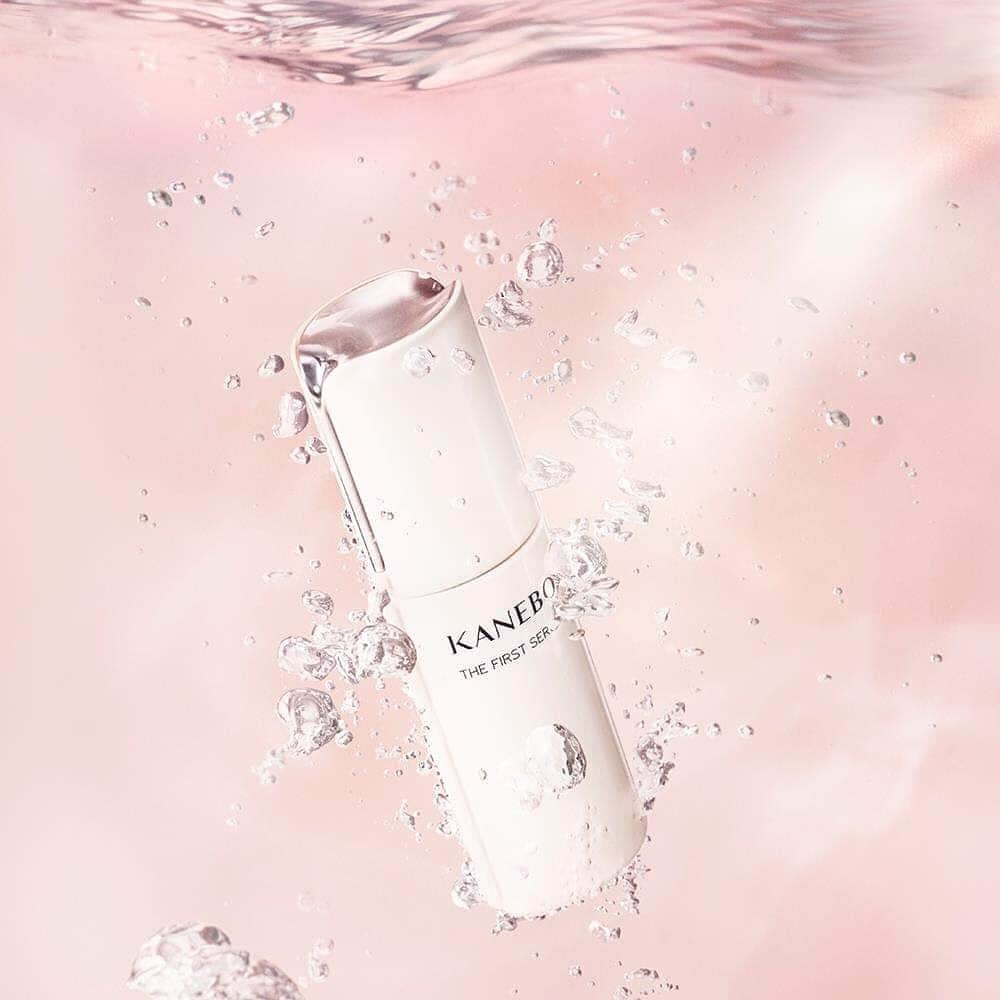 KANEBO OFFICIALさんのインスタグラム写真 - (KANEBO OFFICIALInstagram)「BOOST YOUR SKINCARE スキンケアのファーストステップを見直してみる。 Renew your skincare ritual with the pre-serum that absorbs ample moisture. #lifestyle #morning #night #skincare #cosmetics #beautycare #beautyproduct #beautyskin #skincareluxury #healthyskin #myfavorite #beautiful #relaxtime #朝時間 #美容 #化粧水 #ご褒美 #デパコス #使い切りスキンケア #愛用スキンケア #美肌 #スキンケア #お気に入り #時間美容 #リラックスタイム #愛用品 #贅沢な時間 #ツヤ肌 #kaneboglobal #kanebo . カネボウ ザ ファーストセラム 60mL 6,000円 (税抜) *Product availability varies by region.」5月7日 17時28分 - kaneboofficial