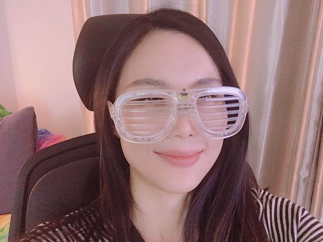 ミリョさんのインスタグラム写真 - (ミリョInstagram)「😎😎😎😎 #미료 #miryo #브아걸 #브라운아이드걸스 #browneyedgirls #beg #아프리카티비 #아프리카tv #afreecatv」5月7日 17時30分 - miryoakajohoney