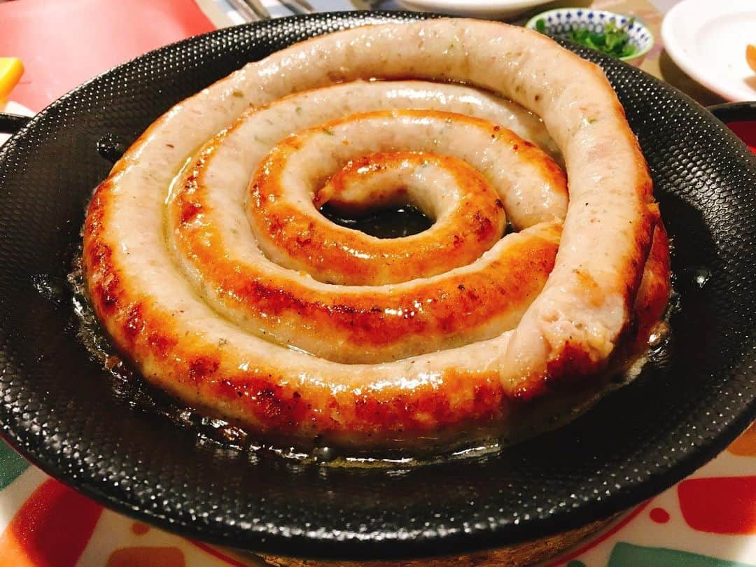 大友陽平さんのインスタグラム写真 - (大友陽平Instagram)「ご飯系投稿をしばらくしないうちにたまってきたので… 🇵🇹 こちらは銀座にあるポルトガル料理店の「ヴィラモウラ」さん。オリーブオイル最強説 🇵🇹 #vilamoura @vilamoura_ginza  #dinner」5月7日 10時11分 - nikkan_ohtomo