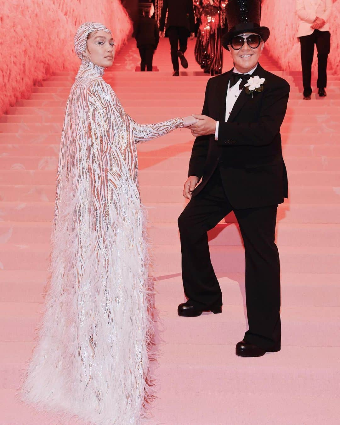 マイケルコースさんのインスタグラム写真 - (マイケルコースInstagram)「Two of a kind: @GigiHadid and Michael Kors at the #MetGala.  #MetCamp #GigiHadid」5月7日 10時32分 - michaelkors