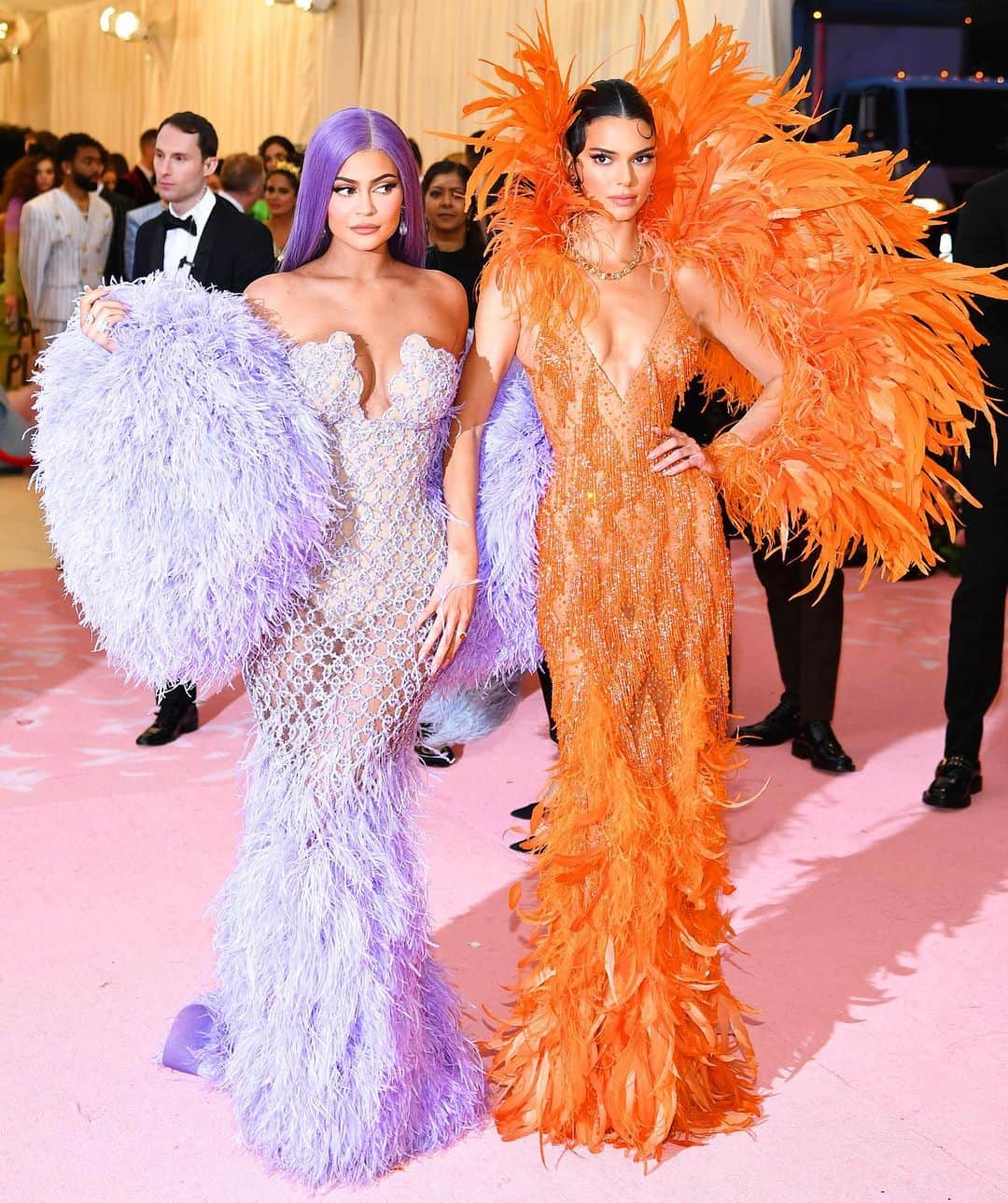 British Vogueさんのインスタグラム写真 - (British VogueInstagram)「See all of the dramatic transformations from the 2019 #MetGala including #KylieJenner #KendallJenner #PriyankaChopra #NickJonas #GigiHadid #LupitaNyongo #JenniferLopez #AlexRodriguez #GemmaChan. Link in bio. #MetCamp」5月7日 10時39分 - britishvogue