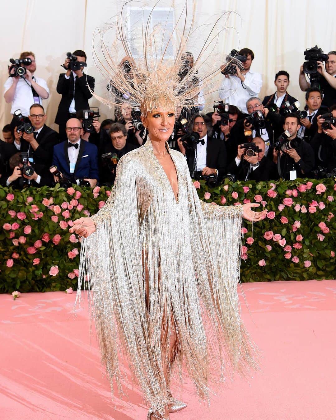 Fashion Weekさんのインスタグラム写真 - (Fashion WeekInstagram)「The stars have truly come out to play at the #MetGala. 💃 See #CelineDion, #JanelleMonae, #LadyGaga and many, many, more bring their a-game to “Camp: Notes on Fashion.” ✨Photos by @gettyimages」5月7日 10時46分 - fashionweek